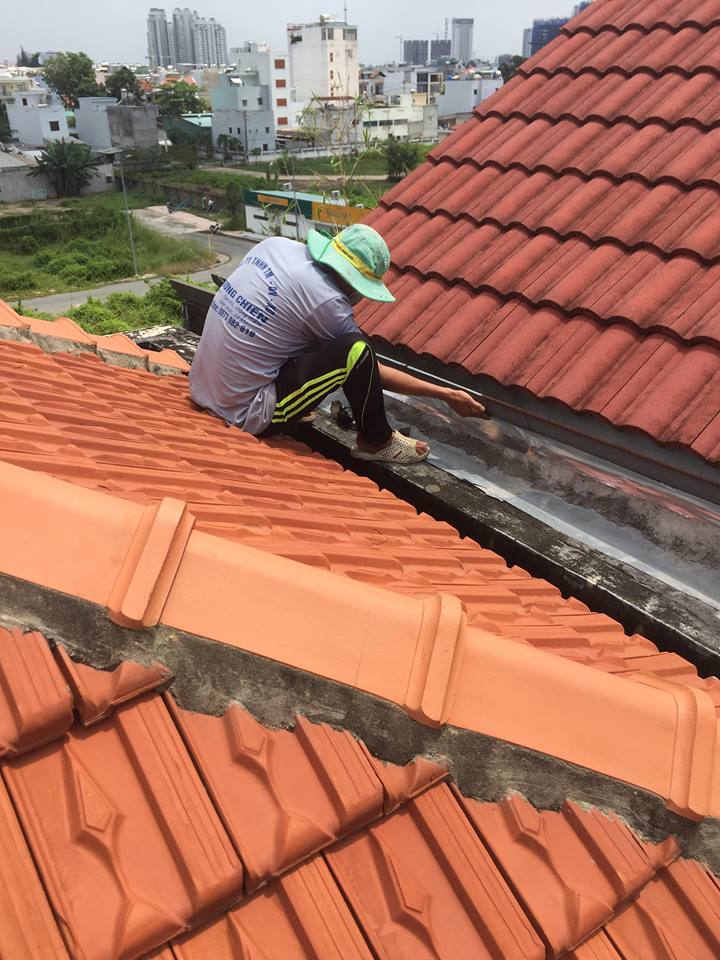 chống thấm mái nhà thợ chống thấm tại quận 12