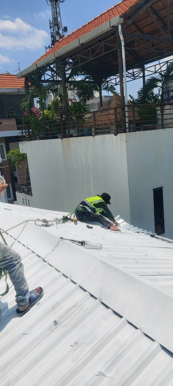 báo giá sửa mái tôn tại Phú Nhuận