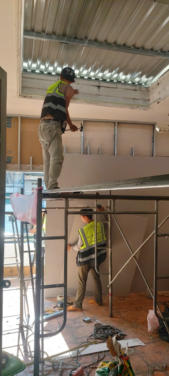 Thi công thạch cao tại Bình Chánh