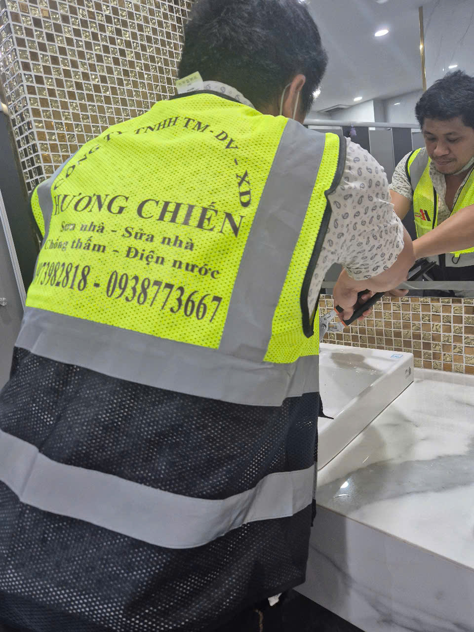 Thợ sửa lavabo rửa mặt tại TPHCM