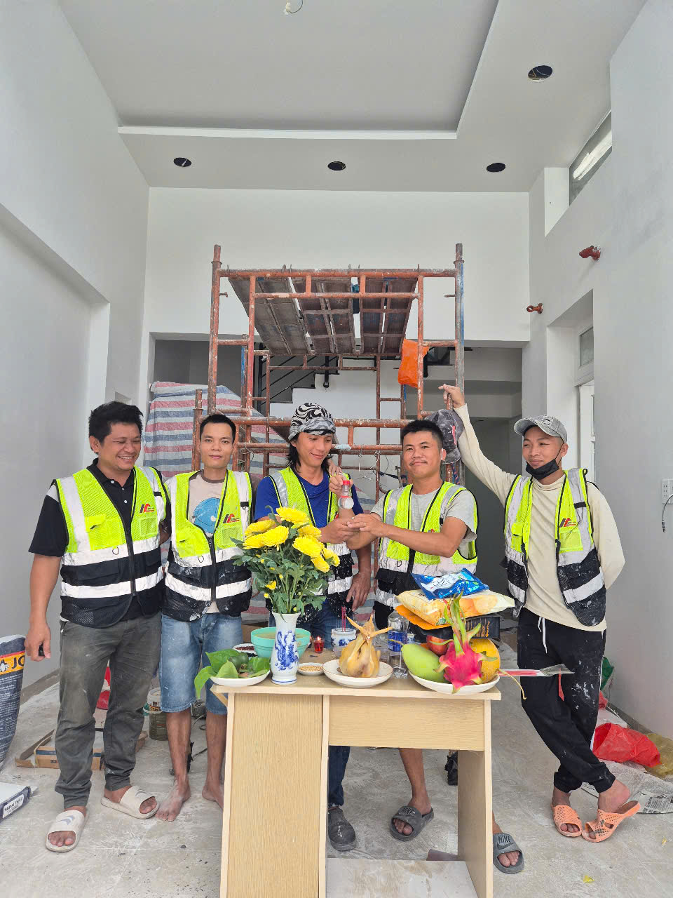 dịch vụ sơn nhà tại TPHCM