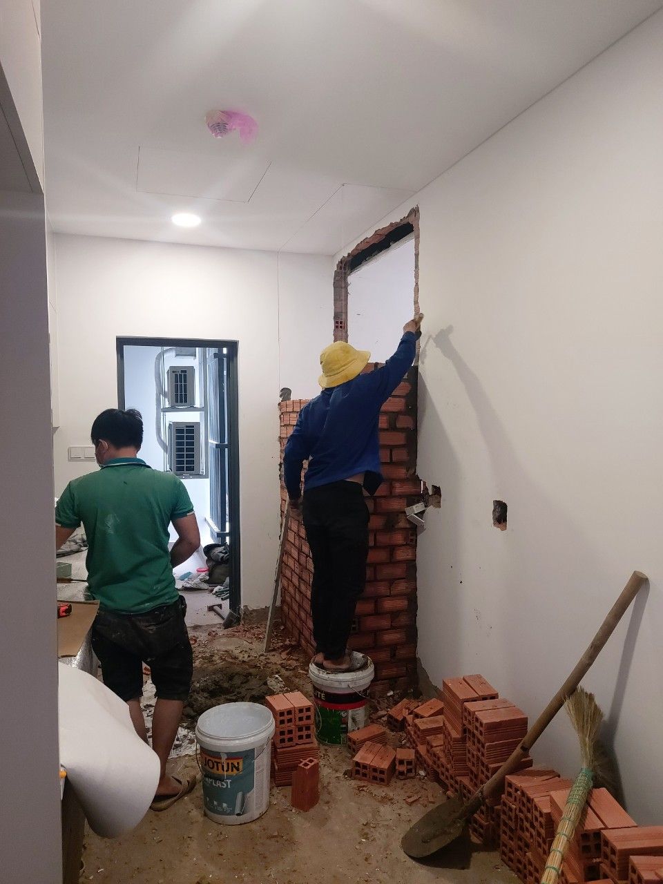 Sửa chữa căn hộ chung cư tại T&acirc;n Ph&uacute;