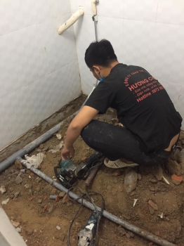 Báo giá chống thấm nhà vệ sinh tại TPHCM: Bí quyết tiết kiệm chi phí, xử lý thấm dột tận gốc cho mọi công trình