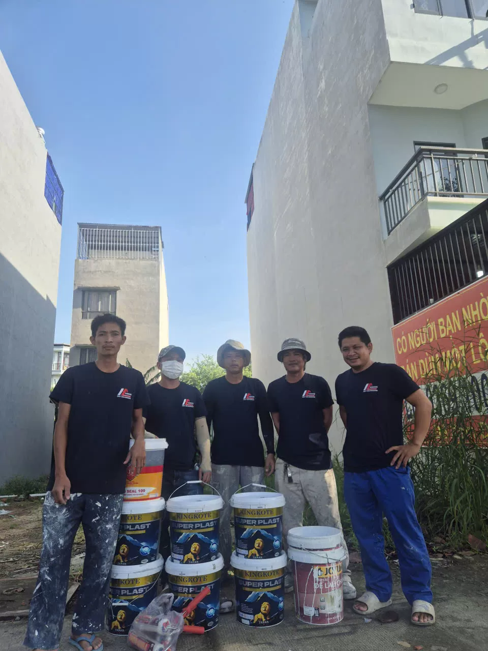 Sơn nhà Bình Thạnh giá tốt: Bí quyết làm mới nhà phố và chung cư nhanh gọn, bền màu, chống thấm an toàn