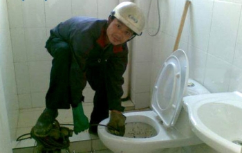 Thông tắc nghẹt bồn cầu tại quận 5