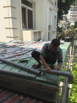 Sửa mái nhà bị thấm tại TPHCM