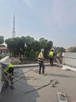 Chống Thấm Sân Thượng Tại Quận 7 – Hiệu Quả, Bền Lâu, Giá Tốt!