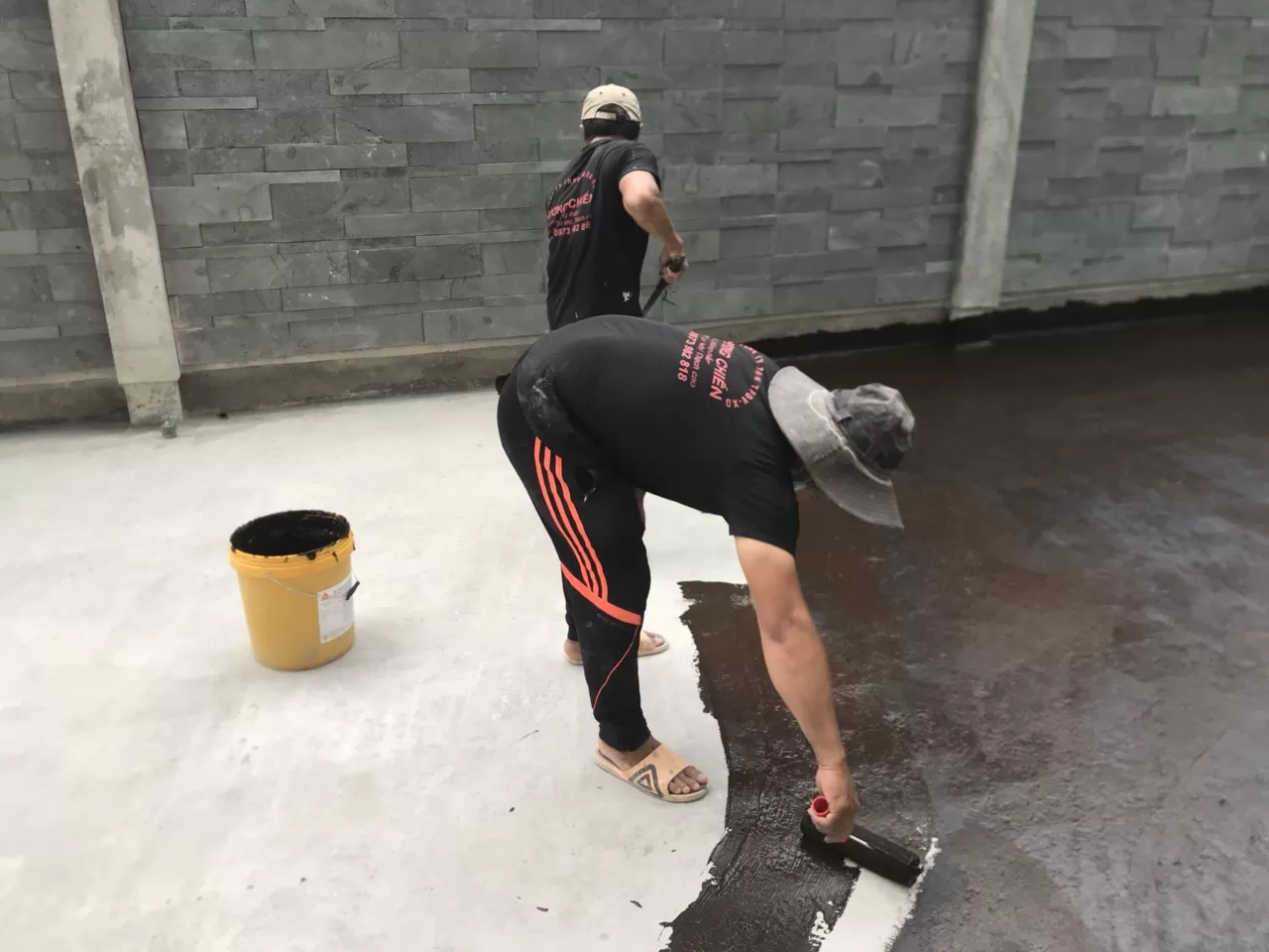 Thi công chống thấm ban công TPHCM giá rẻ, chất lượng