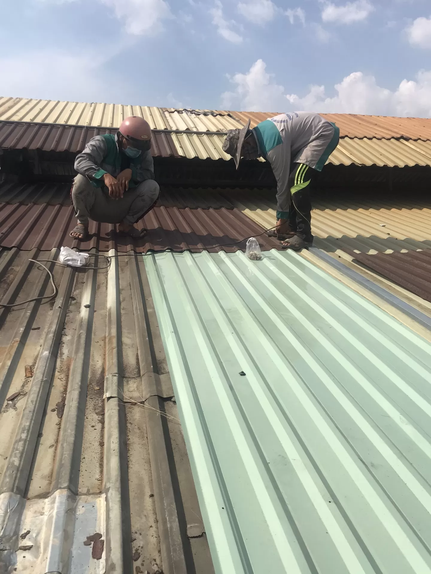 Tìm đâu đội thi công chống thấm nhà cũ TPHCM giá tốt?